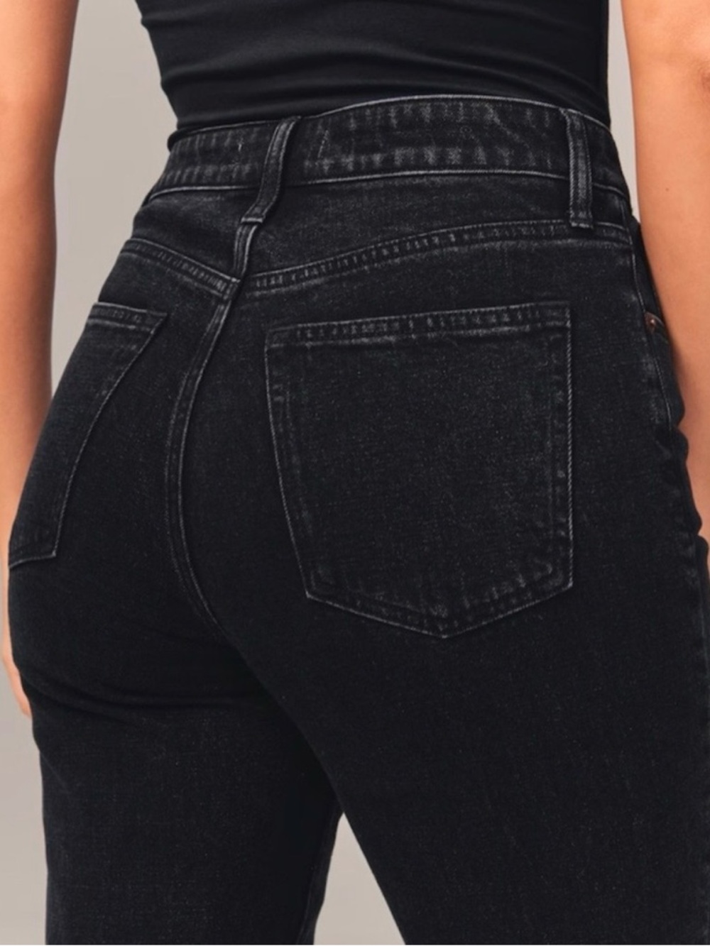 NWT Abercrombie & Fitch High Rise Curve Jeans Size 33